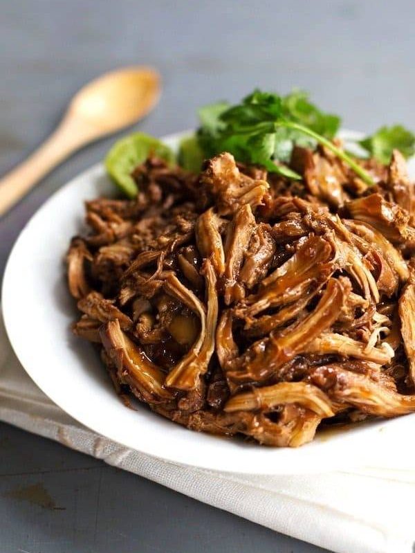 Honey Glazed Crockpot Chicken Adobo - simple pantry ingredients, hardly any hands-on time, 200 calories. | https://vitality-news.fit
