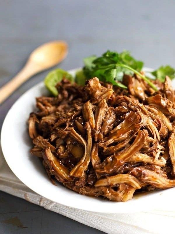 Honey Glazed Crockpot Chicken Adobo - simple pantry ingredients, hardly any hands-on time, 200 calories. | https://vitality-news.fit